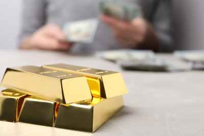 © New Africa - stock.adobe.com Goldbarren